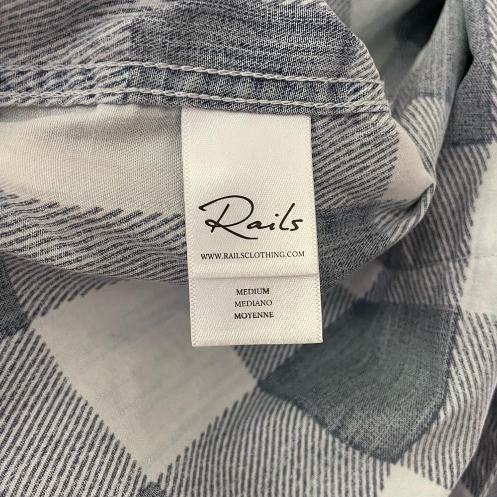 Rails button down top - Picture 5 of 7